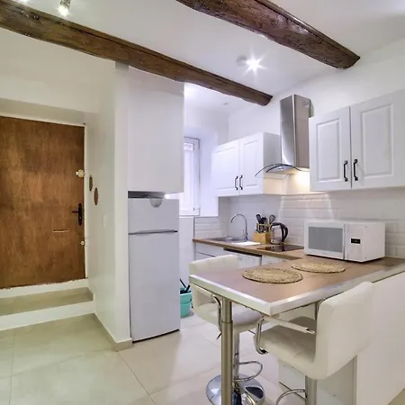 Superb Flat Near The In